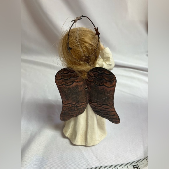 Adorable Cream Angel “Call Me” Figurine - Picture 4 of 6